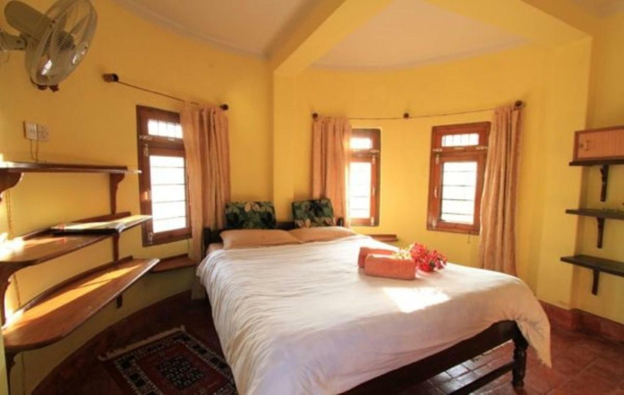Castle Hotel Pokhara Kültér fotó