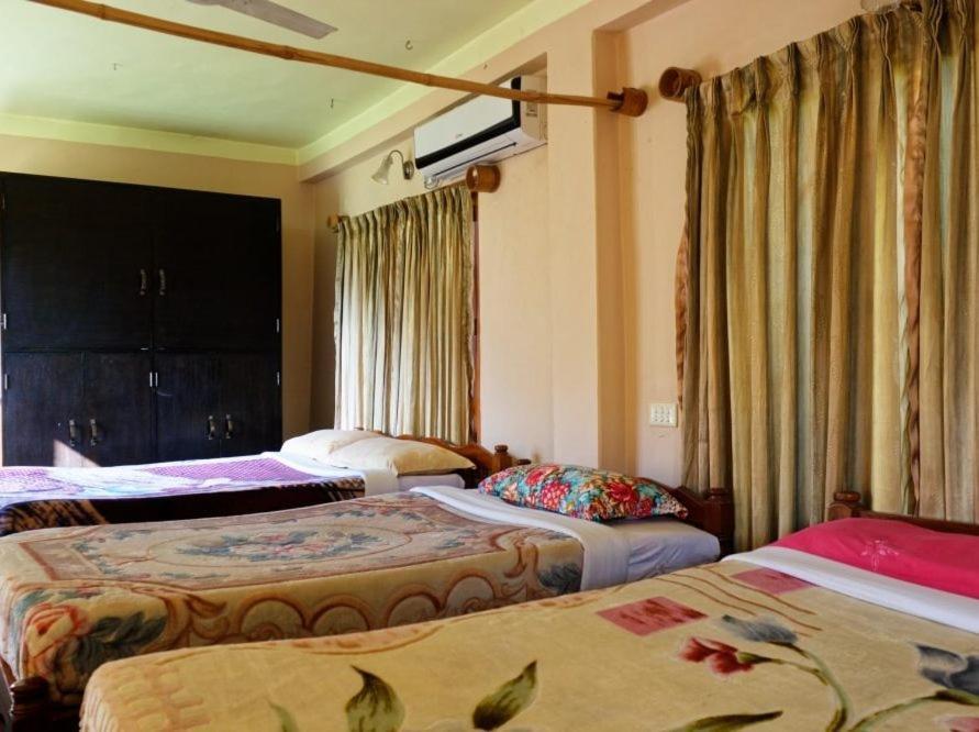 Castle Hotel Pokhara Kültér fotó